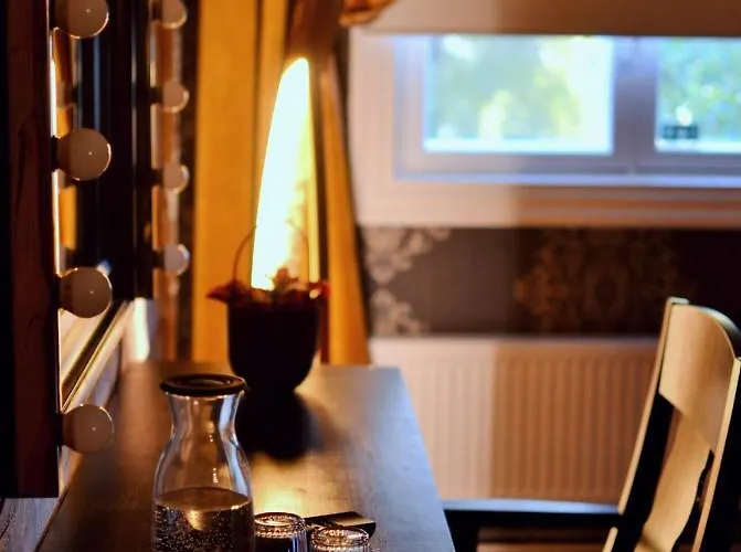 Putiikkihotelli 1932 3* קמי